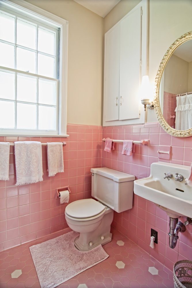 Carpeted Bathrooms Are Trending, but Are They Actually a Good Idea?