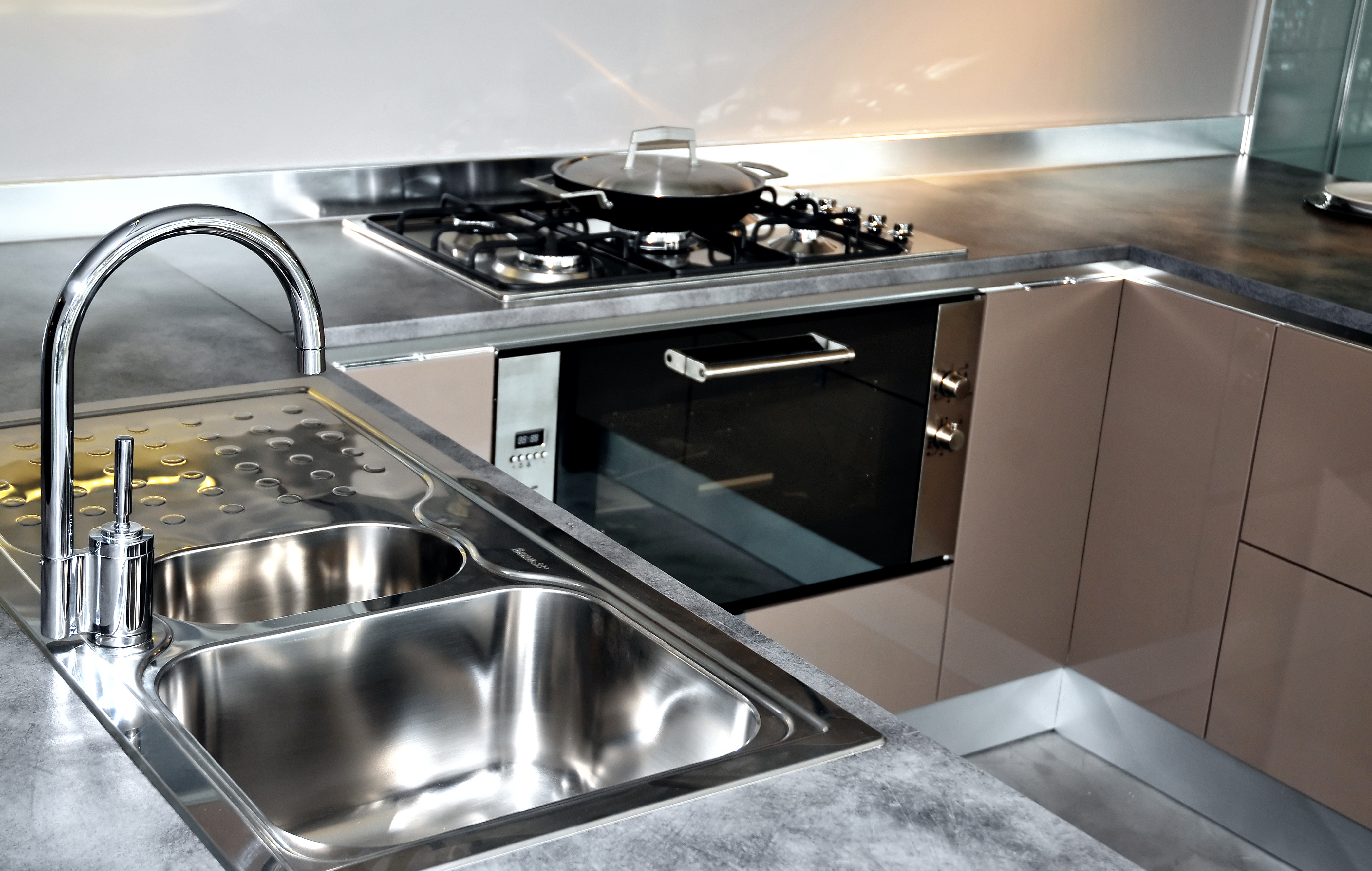 https://rwcnj.com/wp-content/uploads/2019/06/stainless-steel-kitchen-faucet_fyTKHoAu.jpg