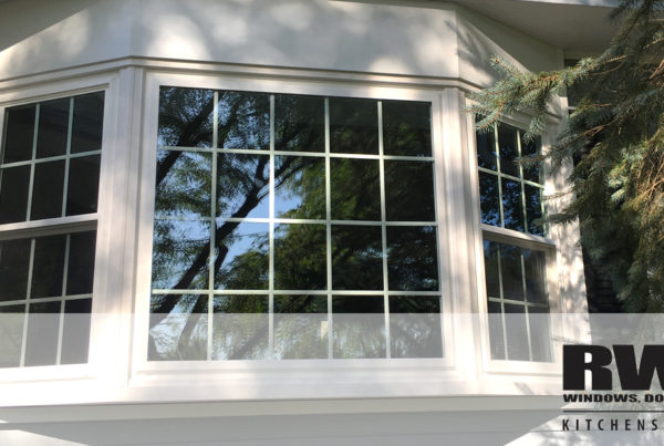 Bay window styles , are bow windows outdated , bow windows vs bay windows , bay window sizes , what is the difference between a bow and a bay window , kitchen , modern